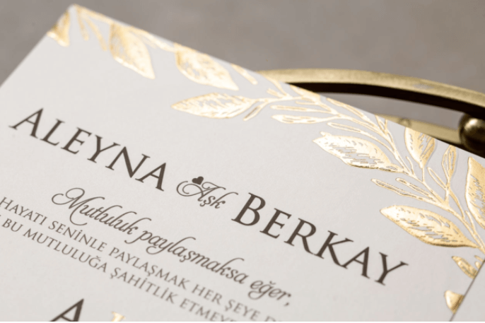 gold leaves wedding invitations